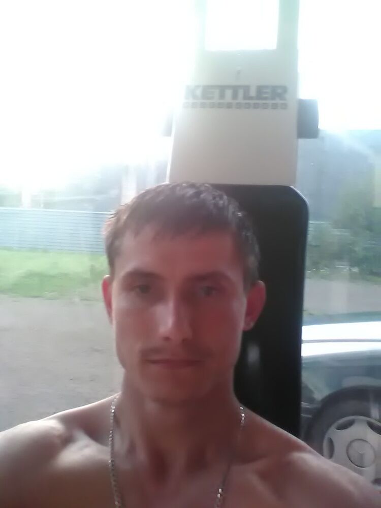  8151686  Vitalik, 36 ,    