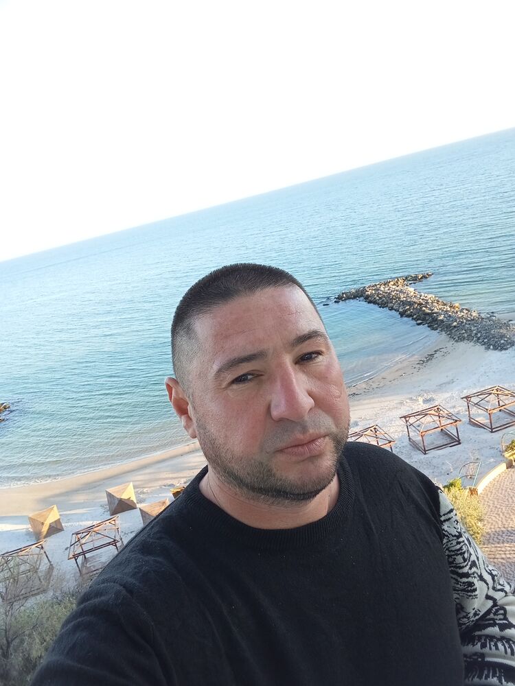  47185086  , 42 ,    