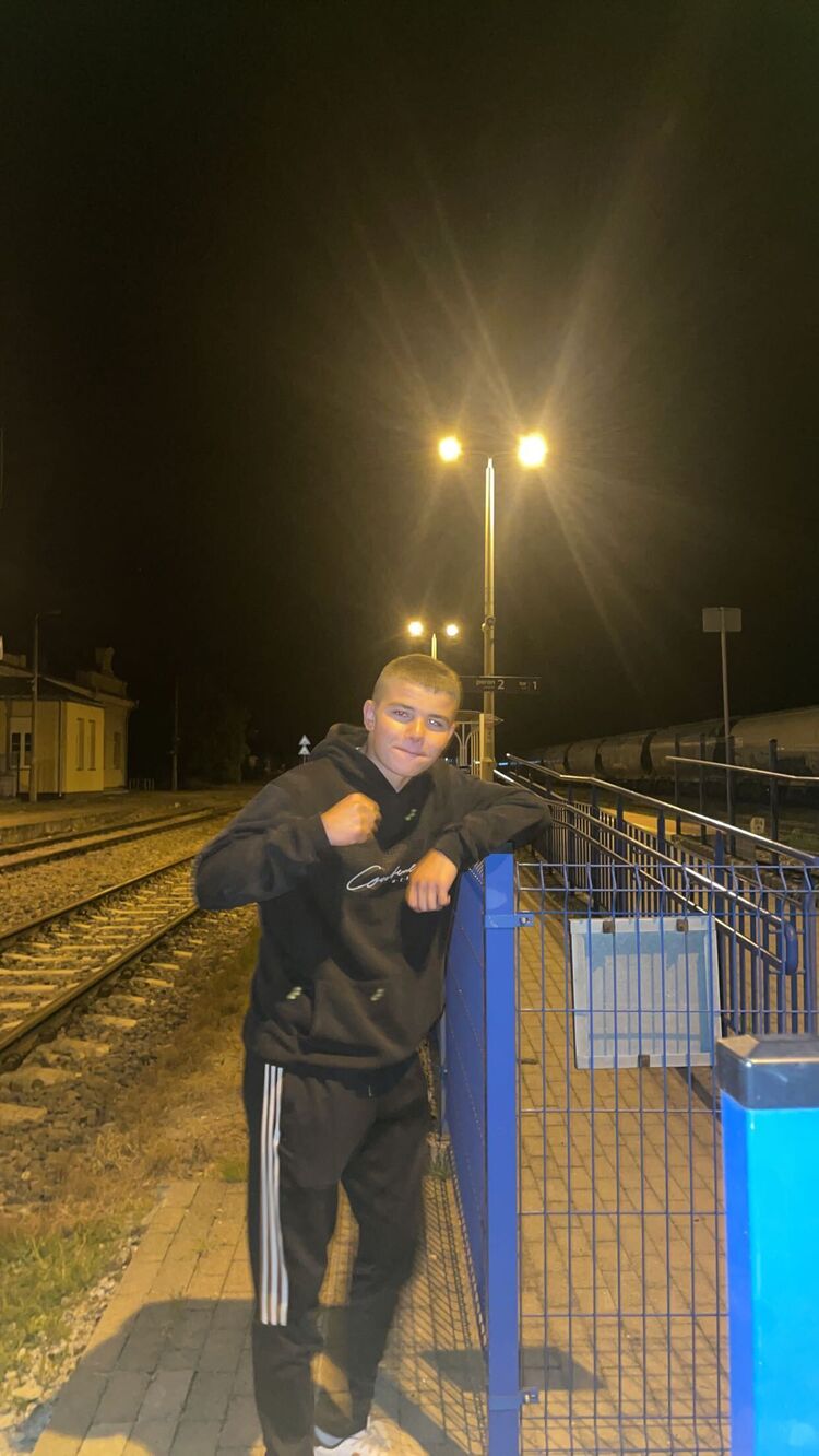  ,   Jakub, 19 ,   ,   