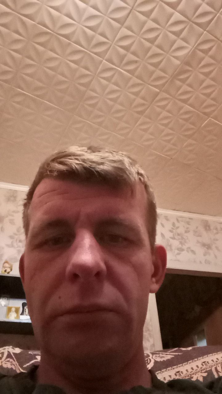  46882676  , 38 ,    