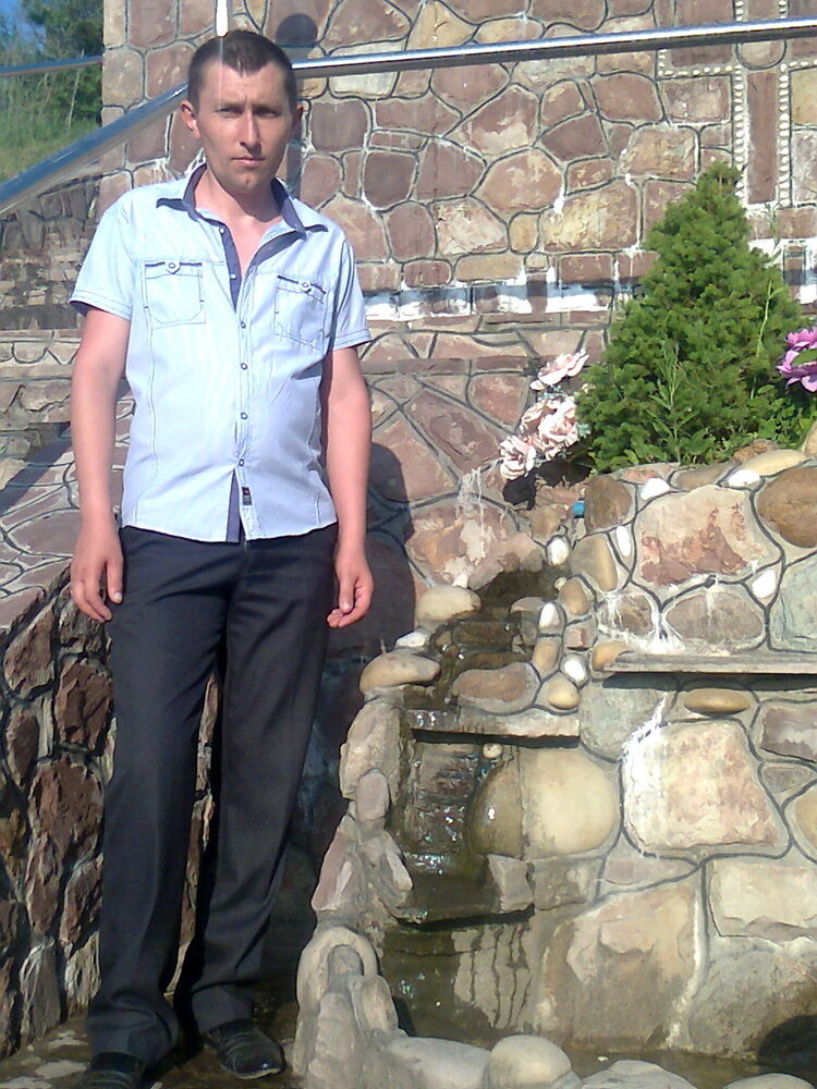 ,   Wolodja, 47 ,   