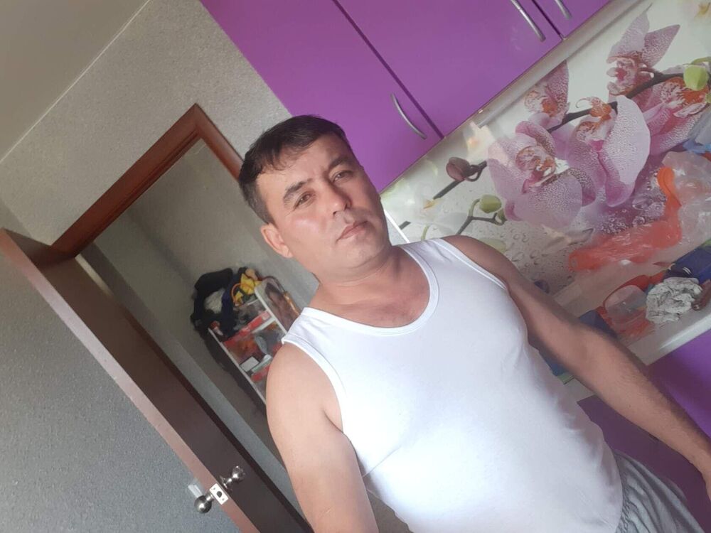  49325516  Solijon, 52 ,    