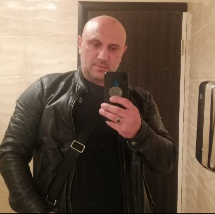  ,   Ali, 42 ,   ,   , 