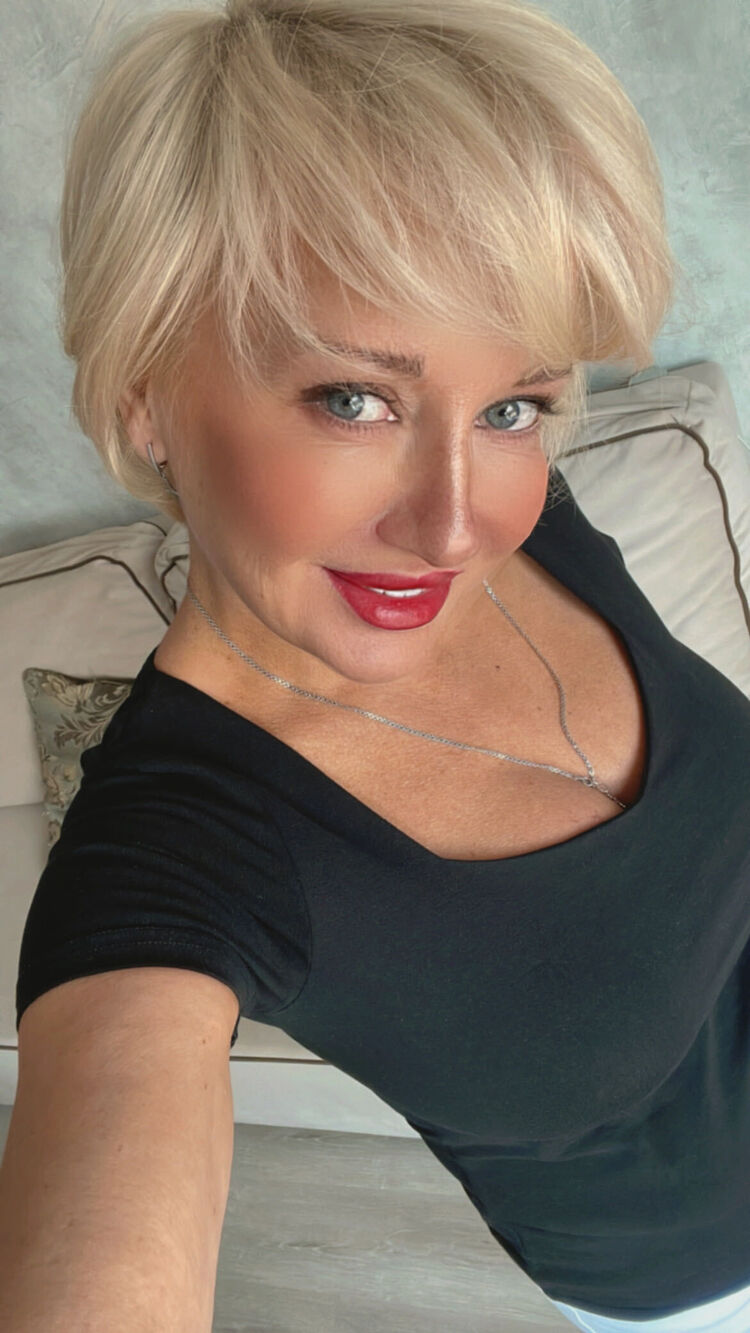  51975776  Irina, 53 ,    