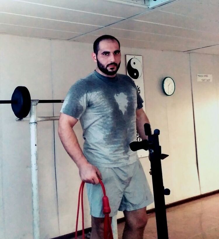  ,   Levan, 32 ,   ,   , c 