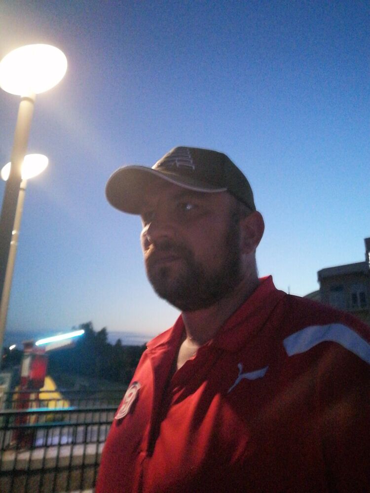  20364216  NicxxxL, 37 ,    