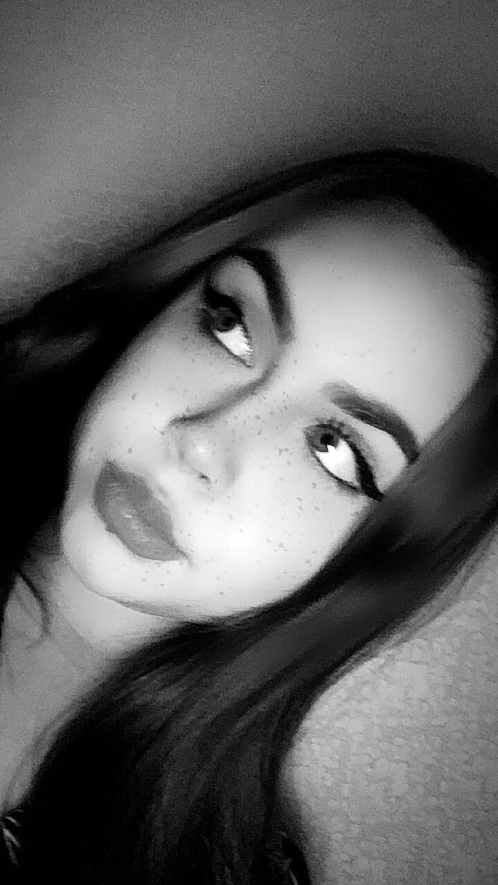  ,   Ksenia, 22 ,   ,   