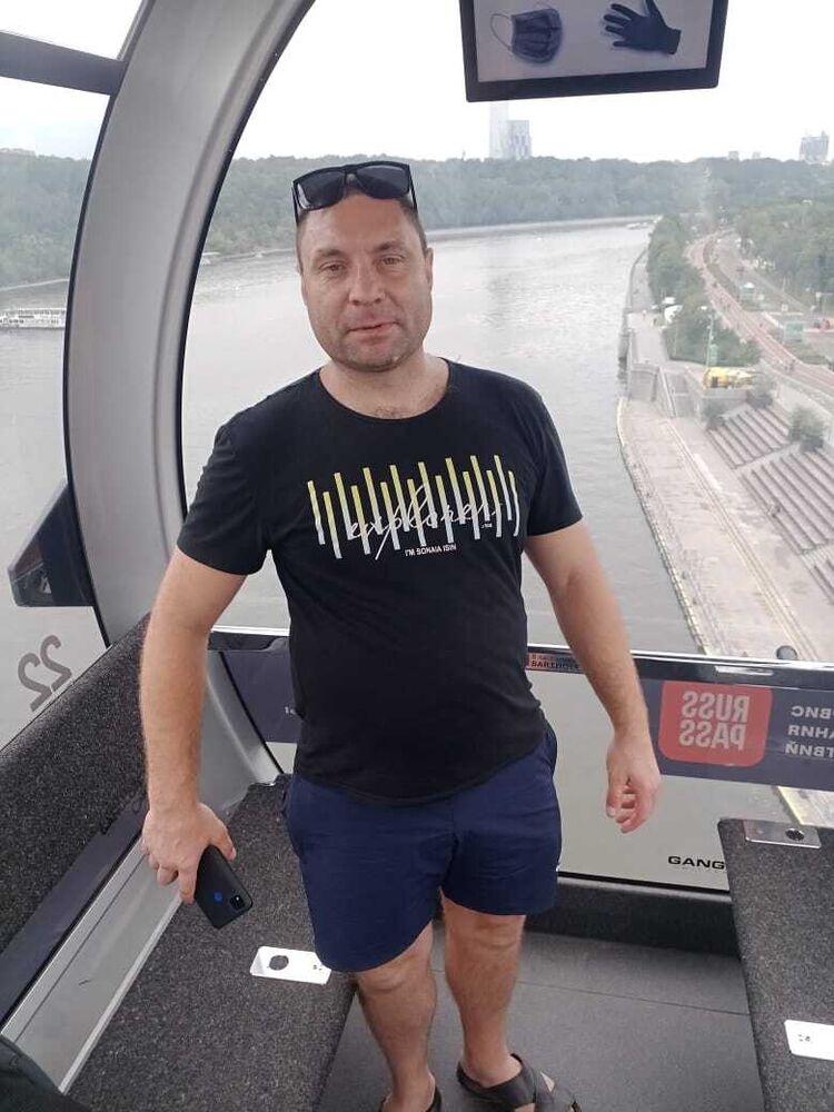  48251546  , 41 ,    