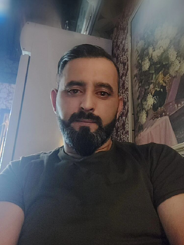  41968176  Solmaz, 43 ,    -