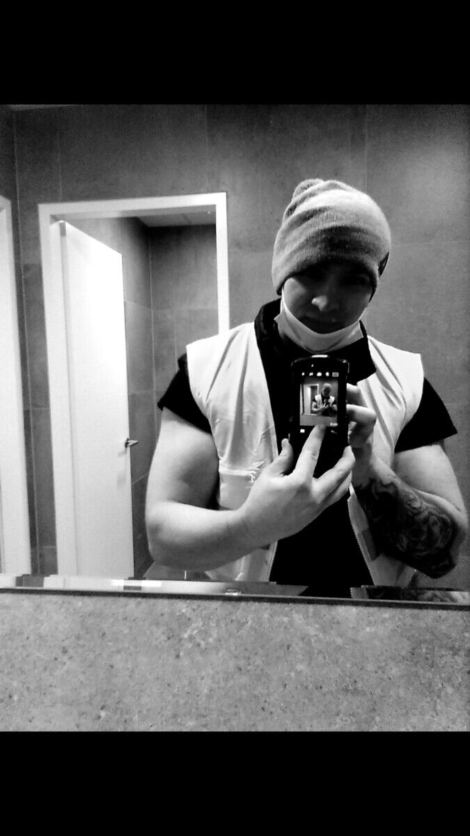  21944286  Andrey, 28 ,    Praha
