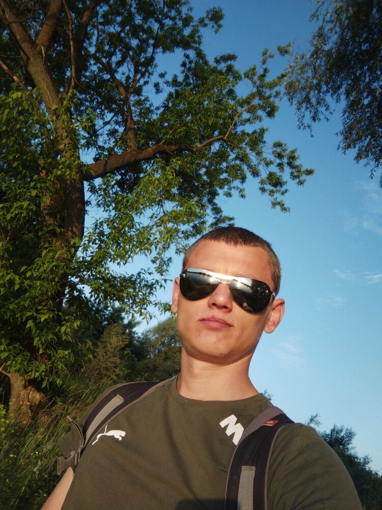  34646666  Stanislav, 32 ,    