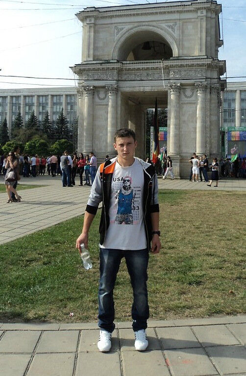  5092776  Sergiu, 32 ,    