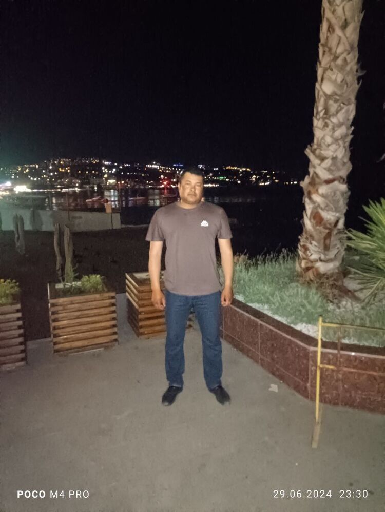  ,   Ali, 35 ,   ,   