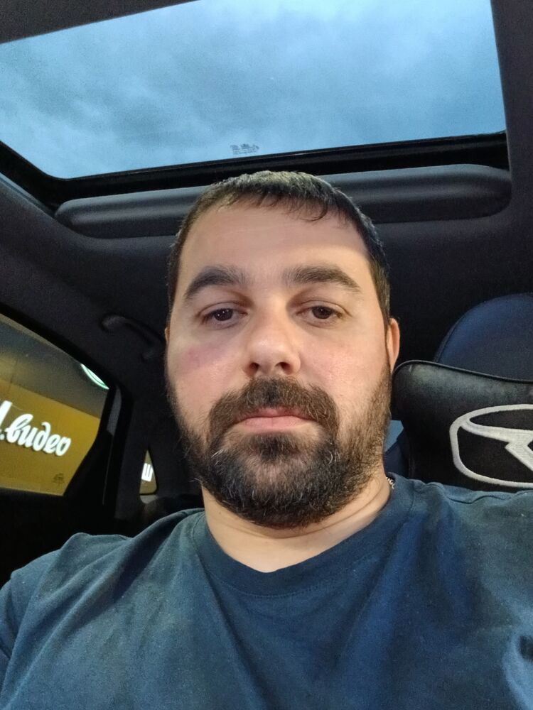  ,   Rinat, 37 ,   ,   