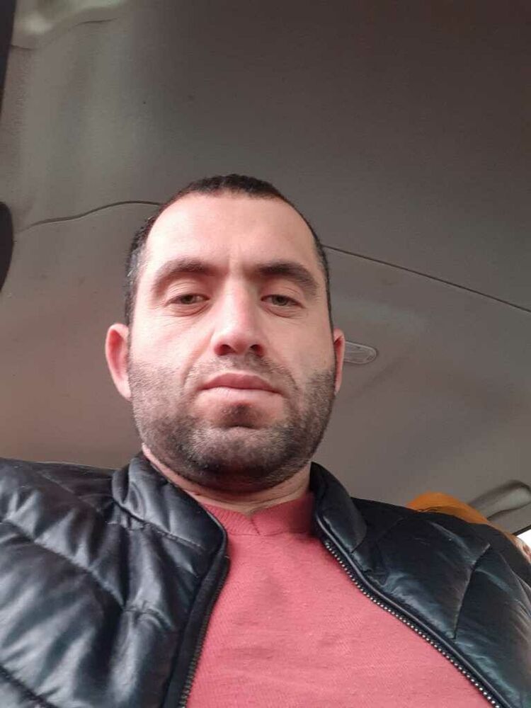  34583426  Reshad, 35 ,    Unterfohring