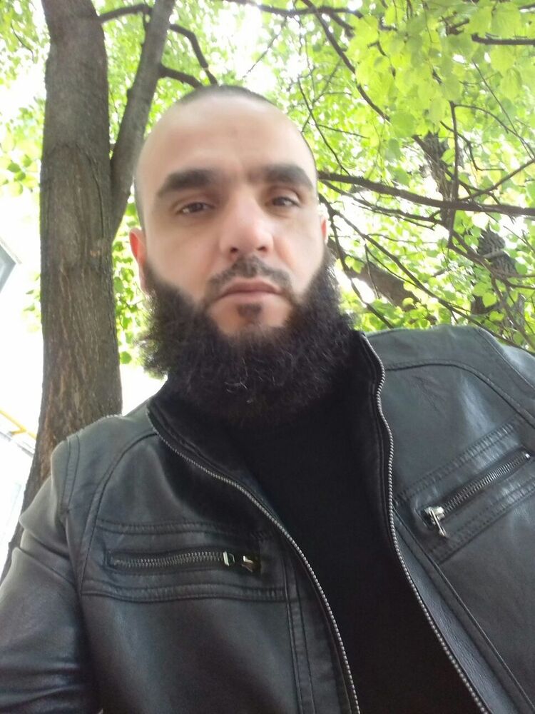  18163816  Rustam, 44 ,    