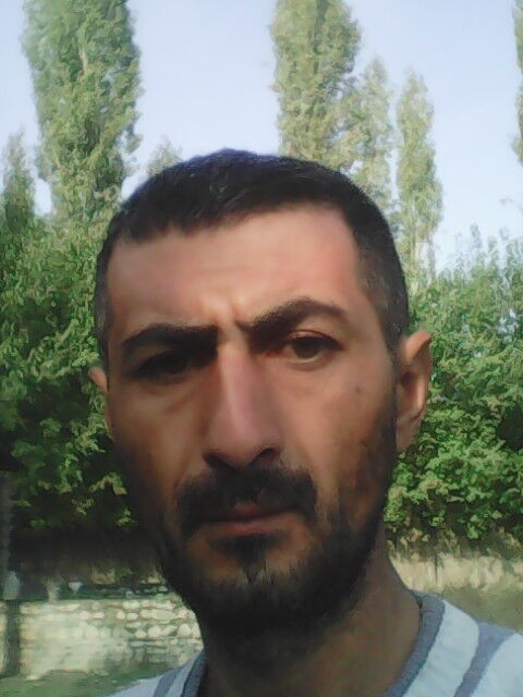  ,   Vuqar, 46 ,  