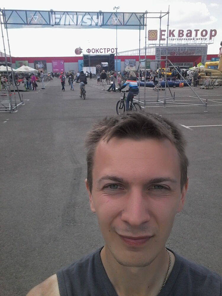  15243856  Taras, 31 ,    