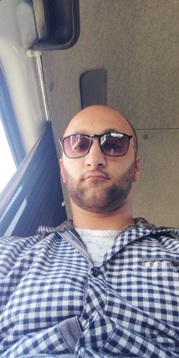  ,   Gogi, 34 ,   ,   