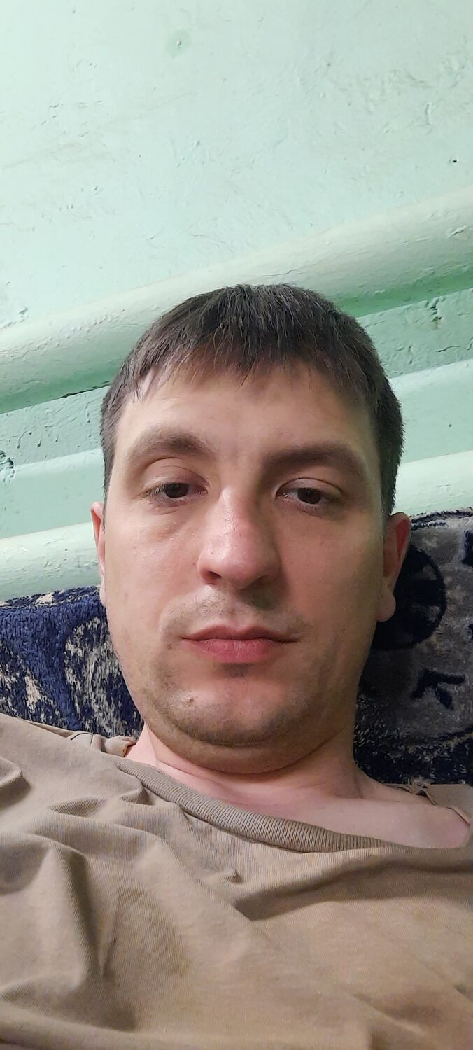  27545676  Vladimir, 33 ,    