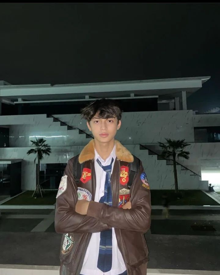  35130456  , 25 ,    