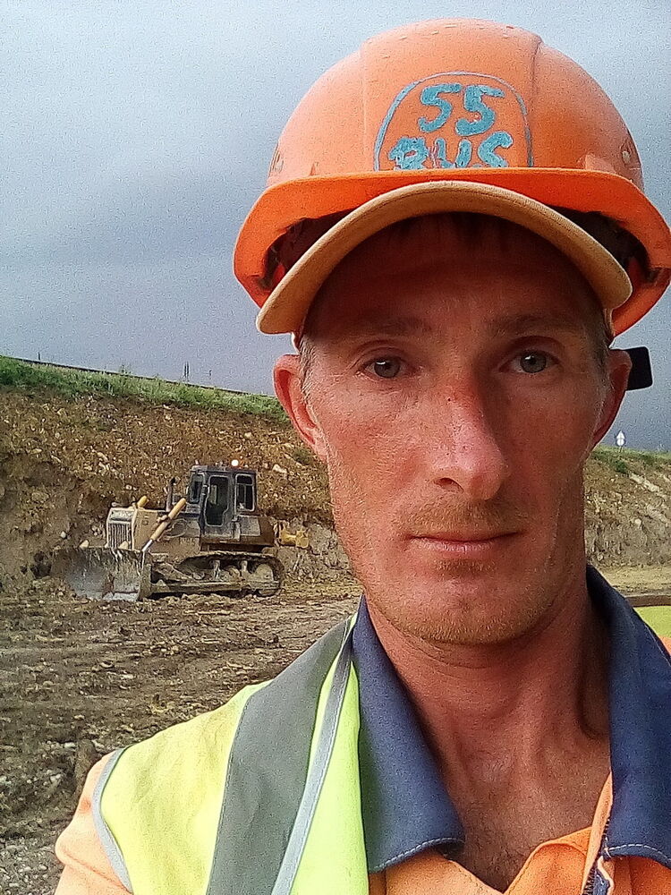  ,   Stepan, 37 ,   ,   , c , 