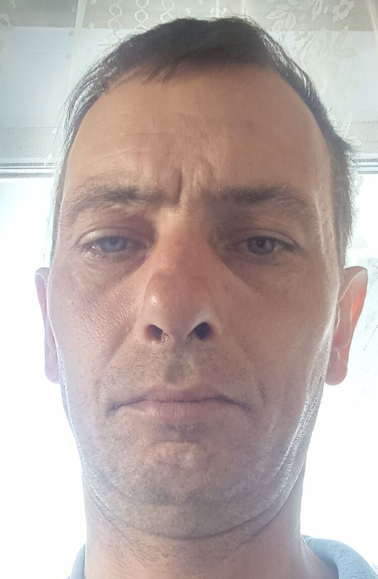  44124376  , 46 ,    
