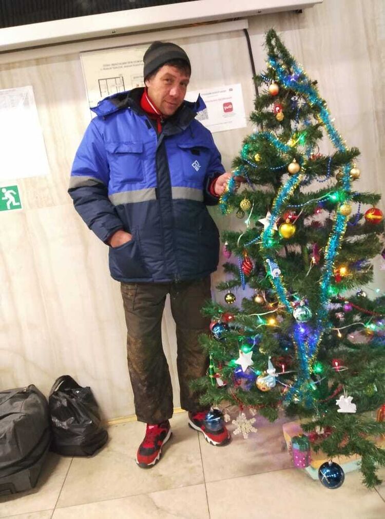  --,   , 38 ,     , c 