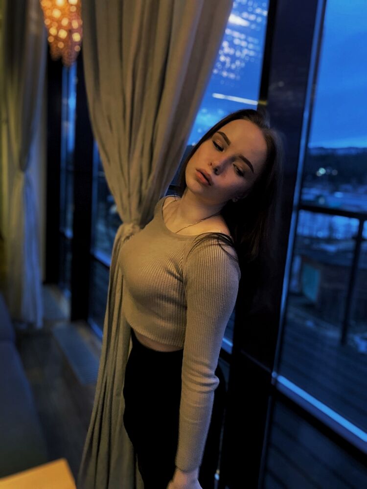  26076856  , 21 ,    