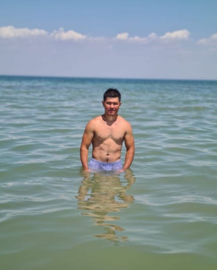  ,   Zauirbek, 30 ,   ,   