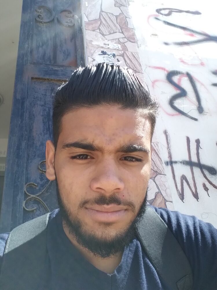  26054406  Mourad, 24 ,    --