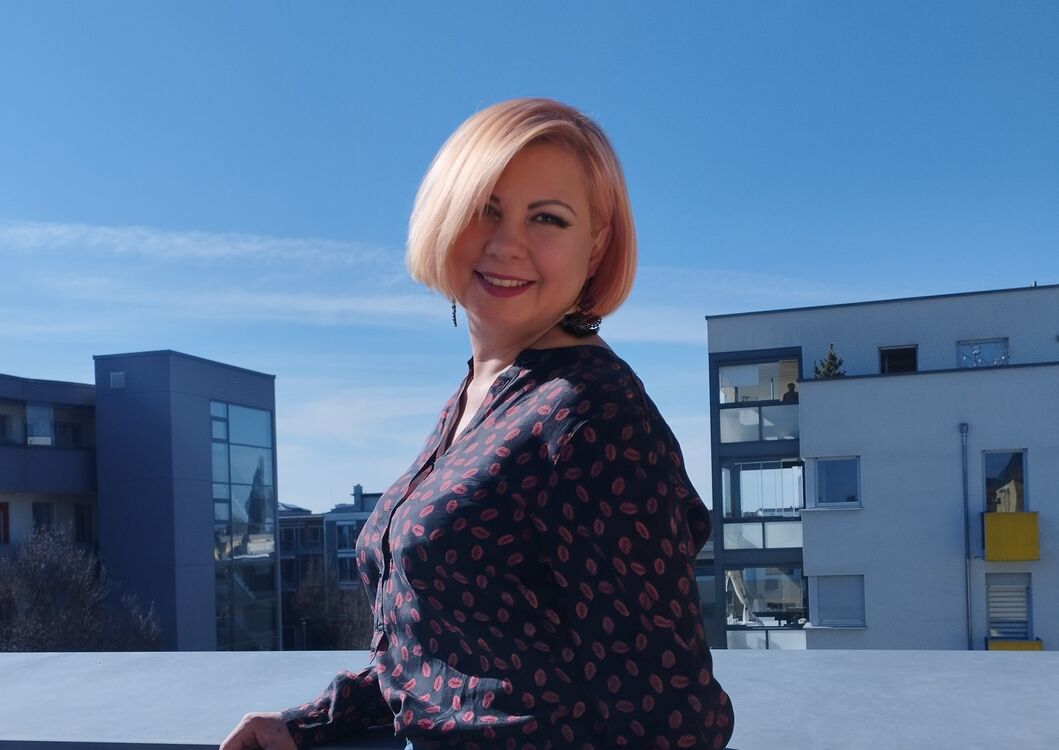  ,   Olga, 47 ,     , c 