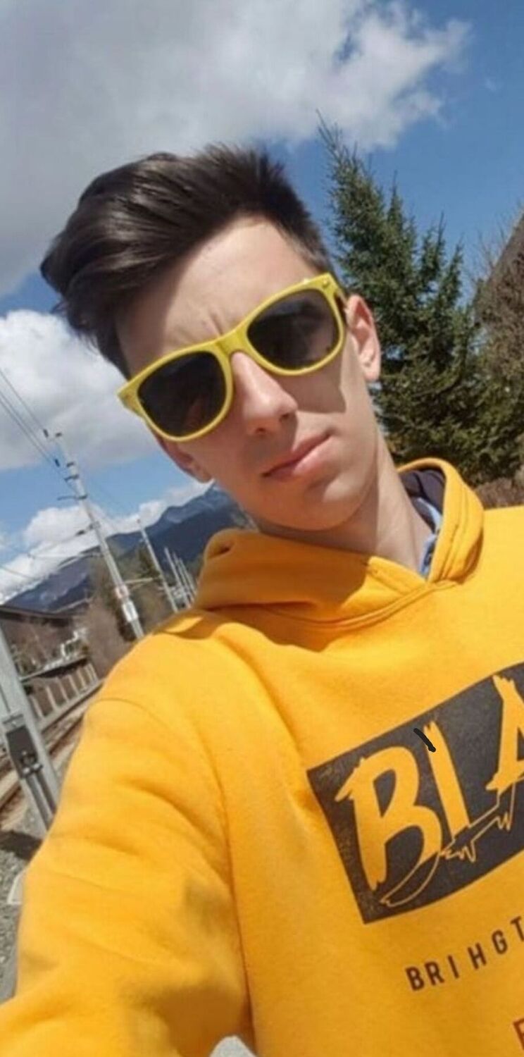  44855556  , 23 ,    