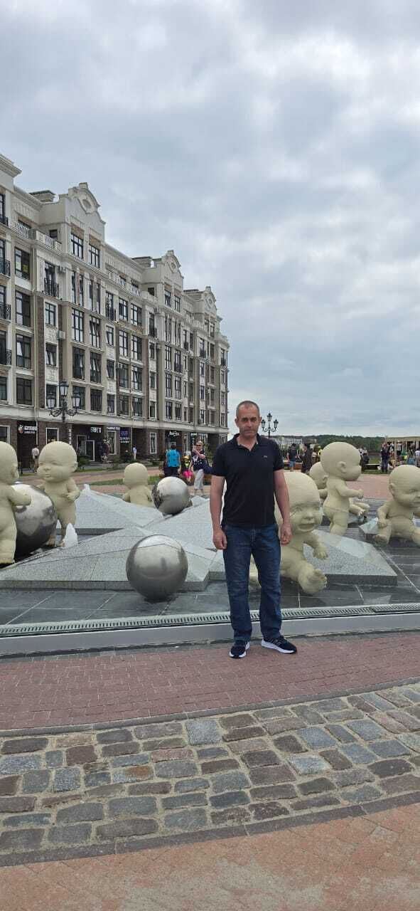  52811796  Dima, 42 ,    