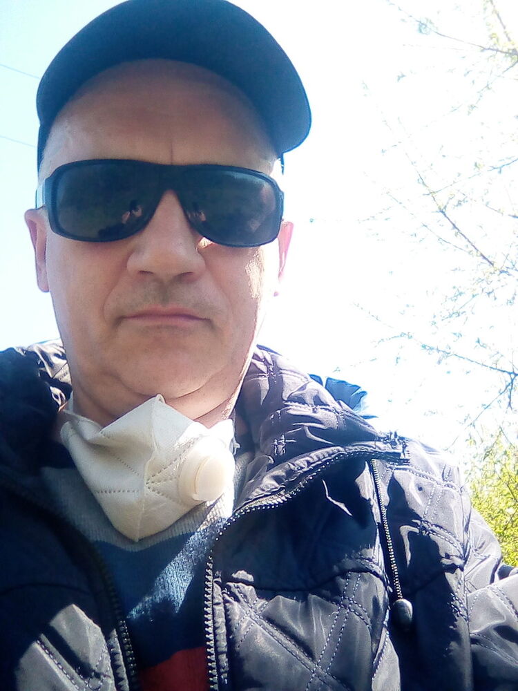  19845826  OLeg, 55 ,    