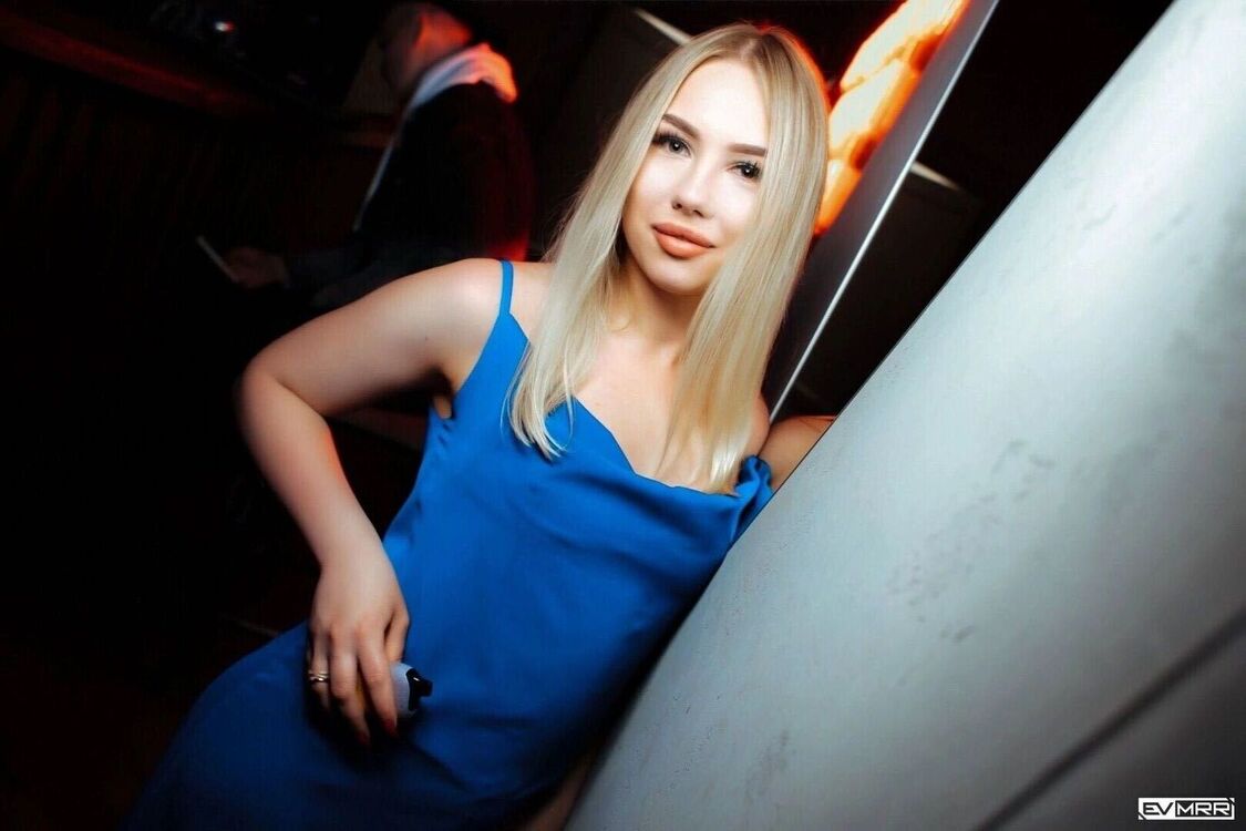  -,   Alina, 23 ,   ,   