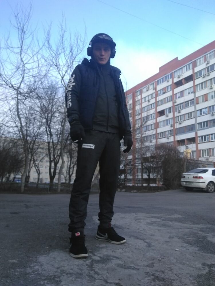 18978296  , 36 ,     