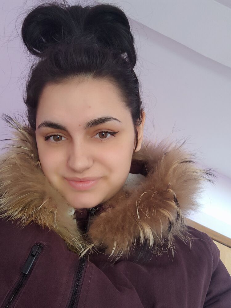  ,   Lena, 28 ,   ,   