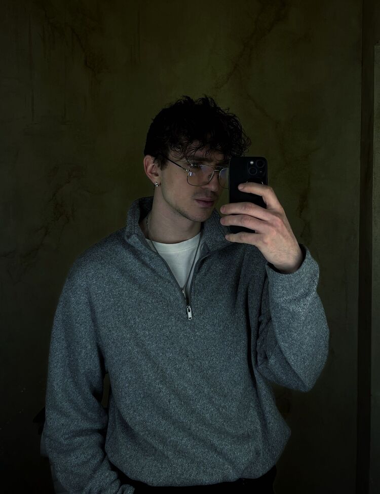  -,   Vladislav, 21 ,   ,   