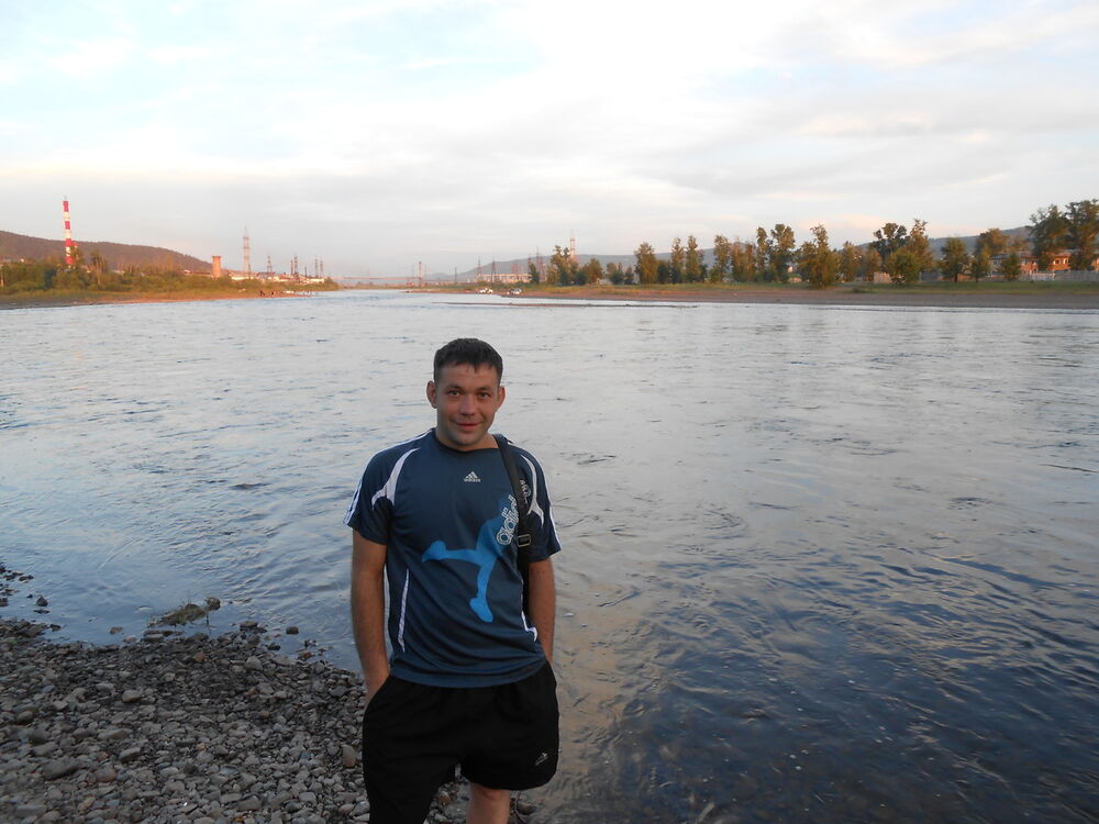  ,   Evgenii, 42 ,   ,   , c 