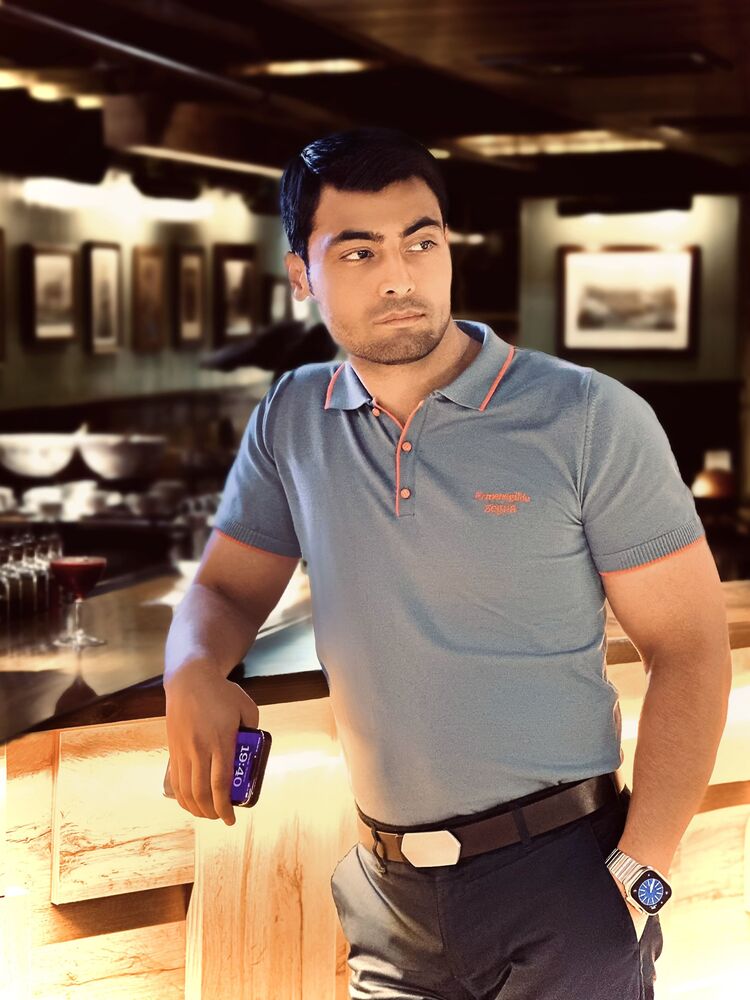  35340696  Mehrob Khoja, 28 ,    