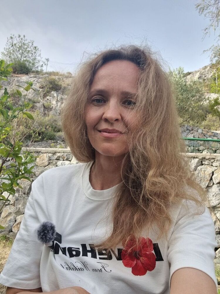  53843146  , 44 ,    Nicosia