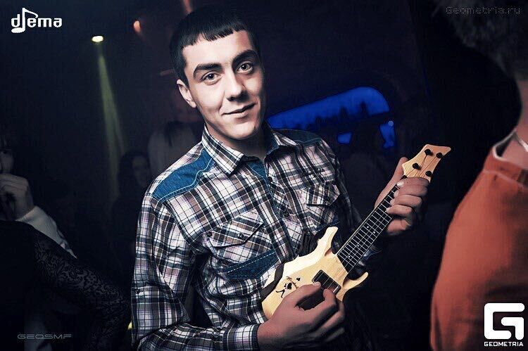  48583636  Shev, 135 ,    