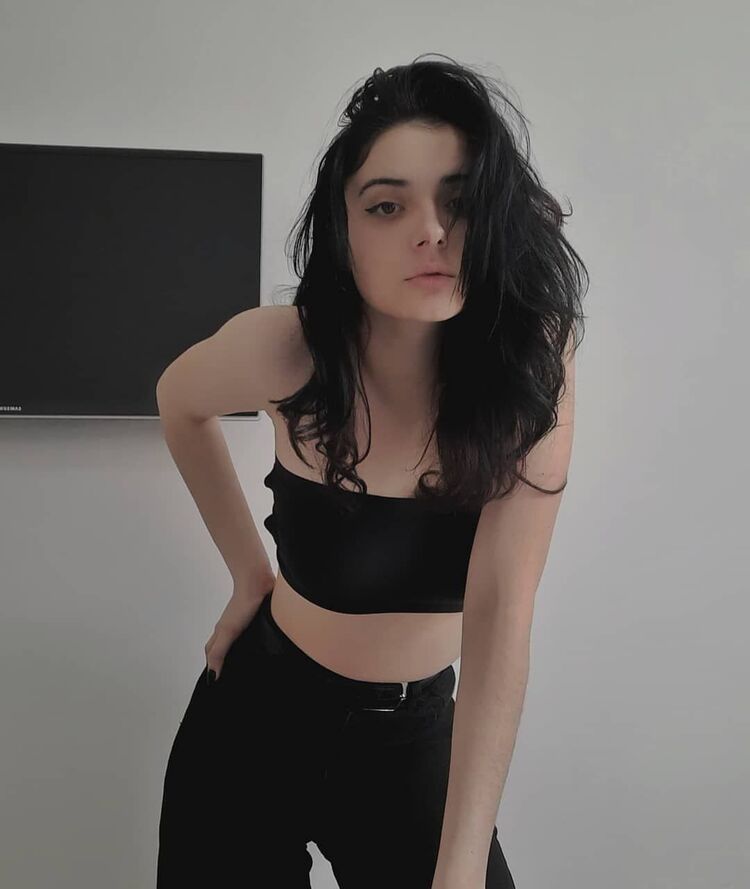  24150776  , 23 ,    -