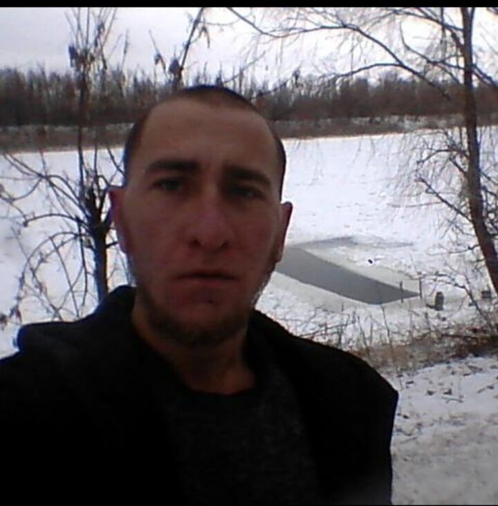  ,   Leonid, 27 ,   ,   