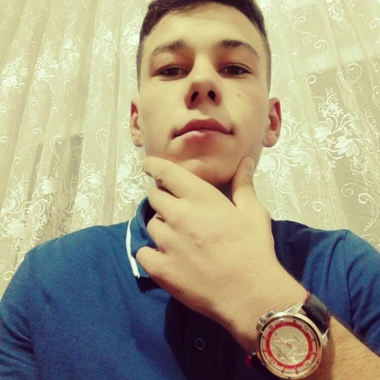  35290286  Fanus, 26 ,    