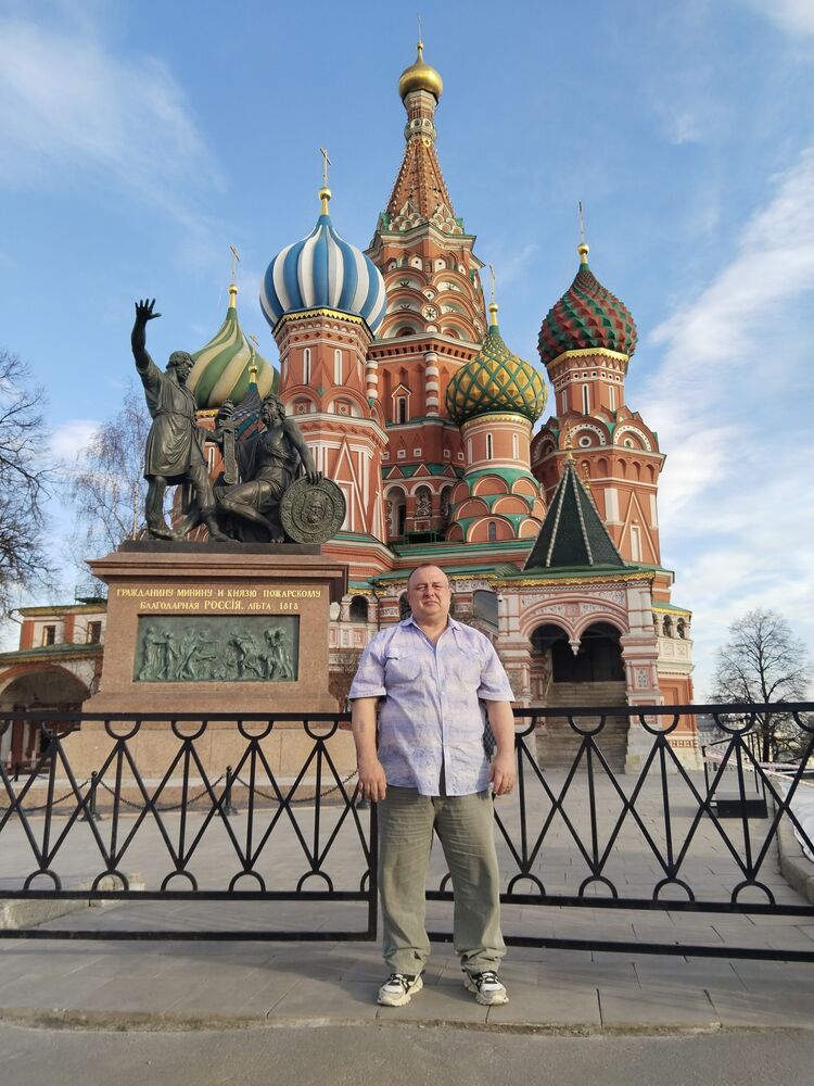  33896146  Viktor, 64 ,    