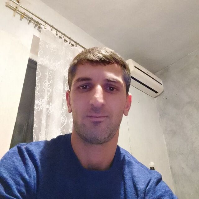  46985596  , 37 ,    