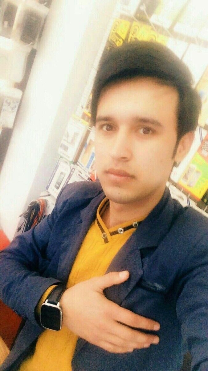  10711676  Abdullo, 32 ,    