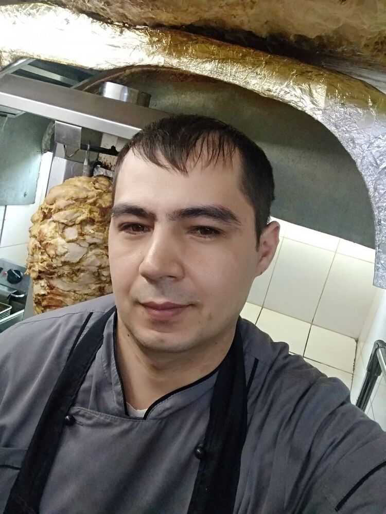  -,   Arclonbek, 40 ,     , c 